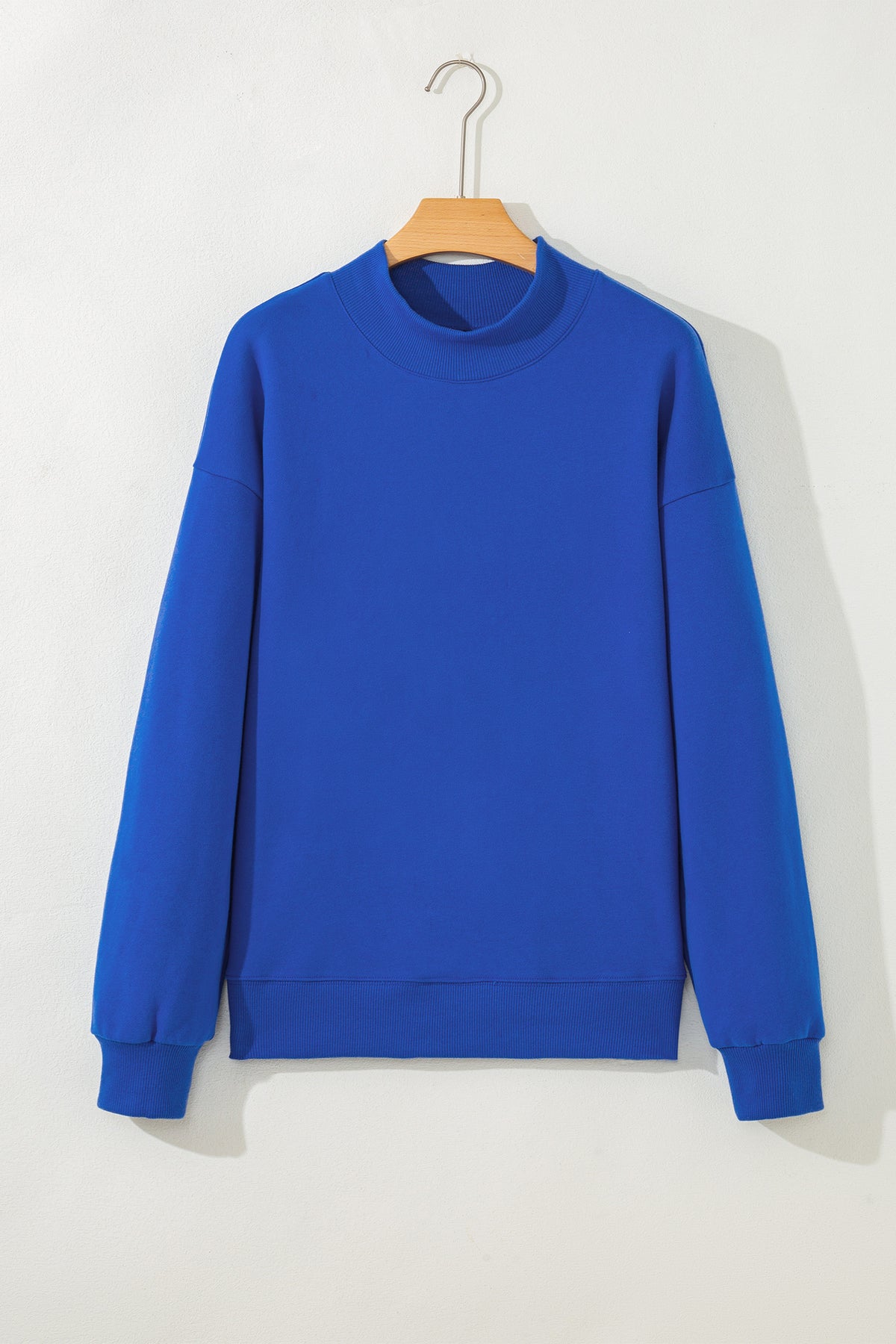 Sweat oversize bleu marine à col montant — style casual chic