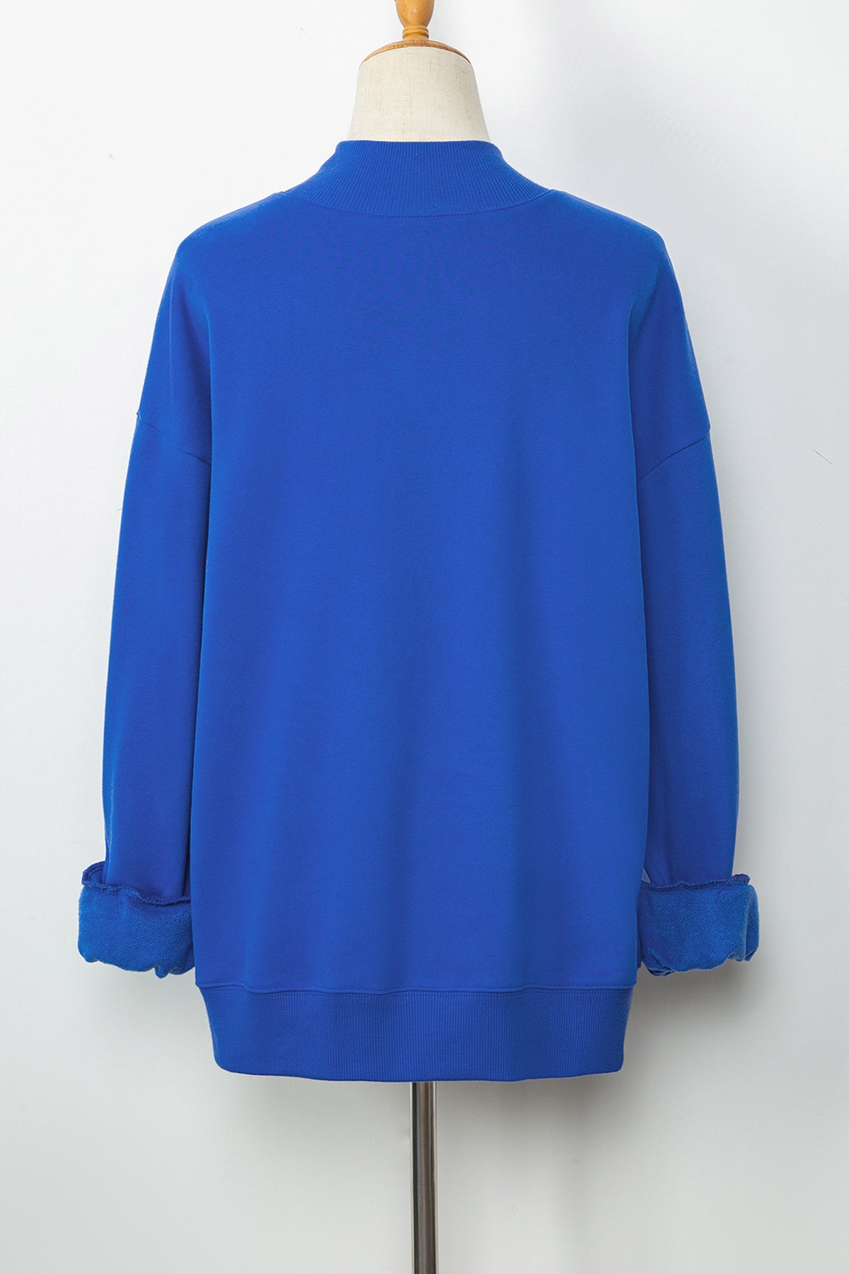 Sweat oversize bleu marine à col montant — style casual chic