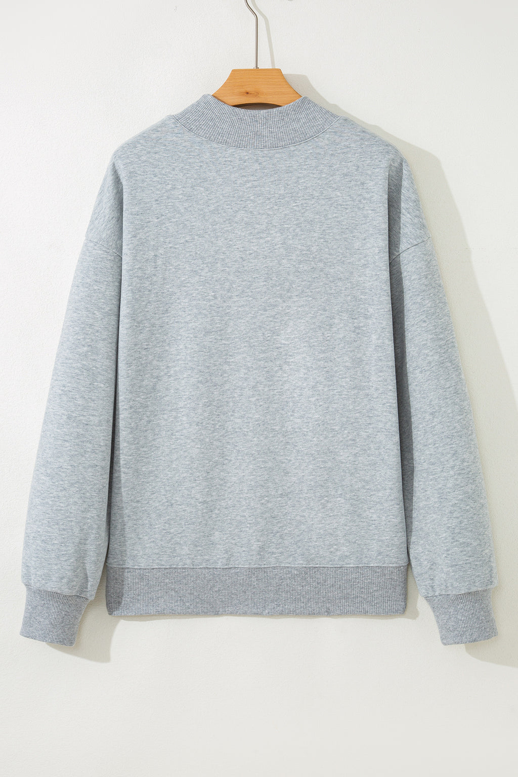 Sweat oversize bleu marine à col montant — style casual chic