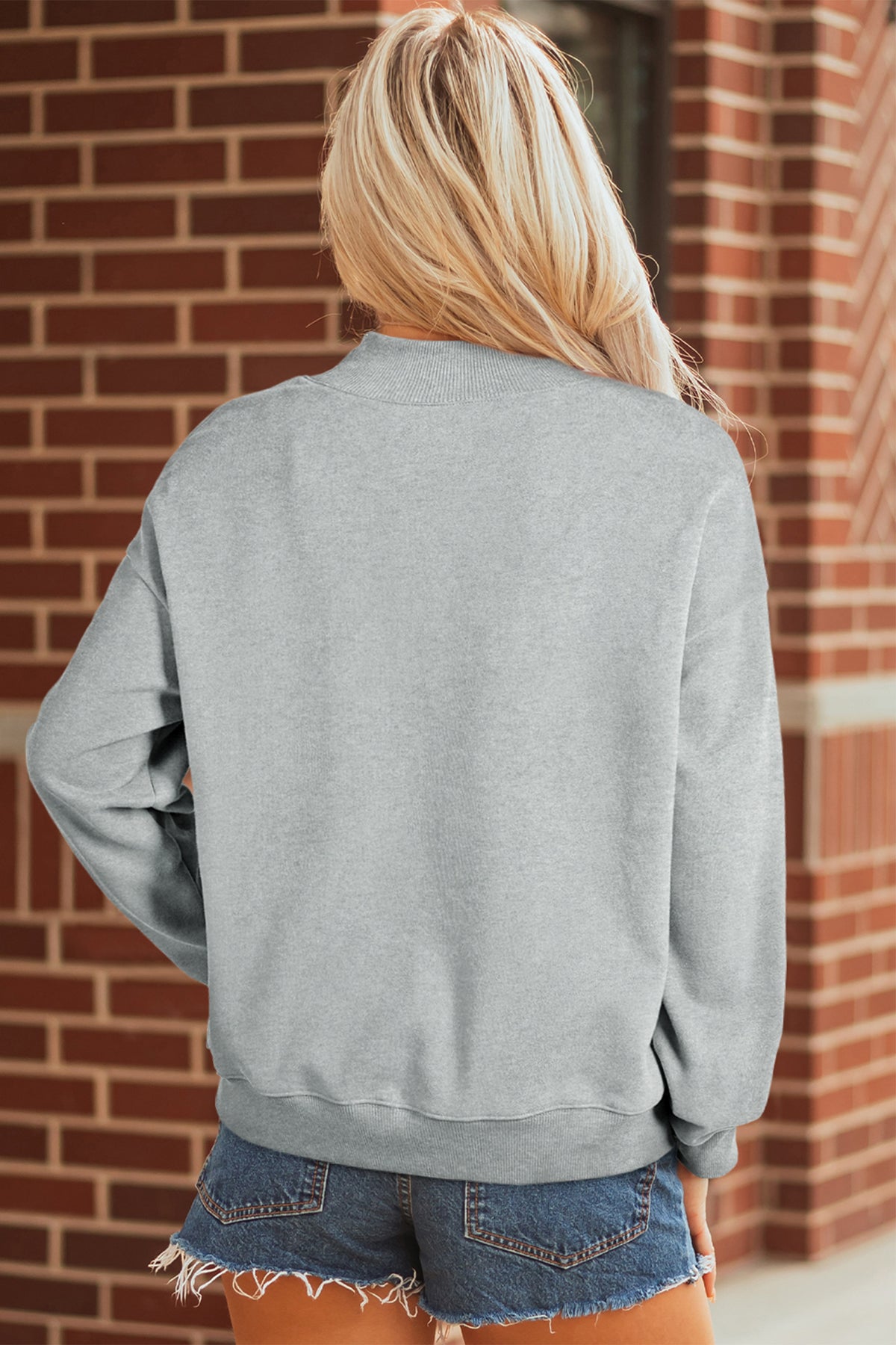 Sweat oversize bleu marine à col montant — style casual chic