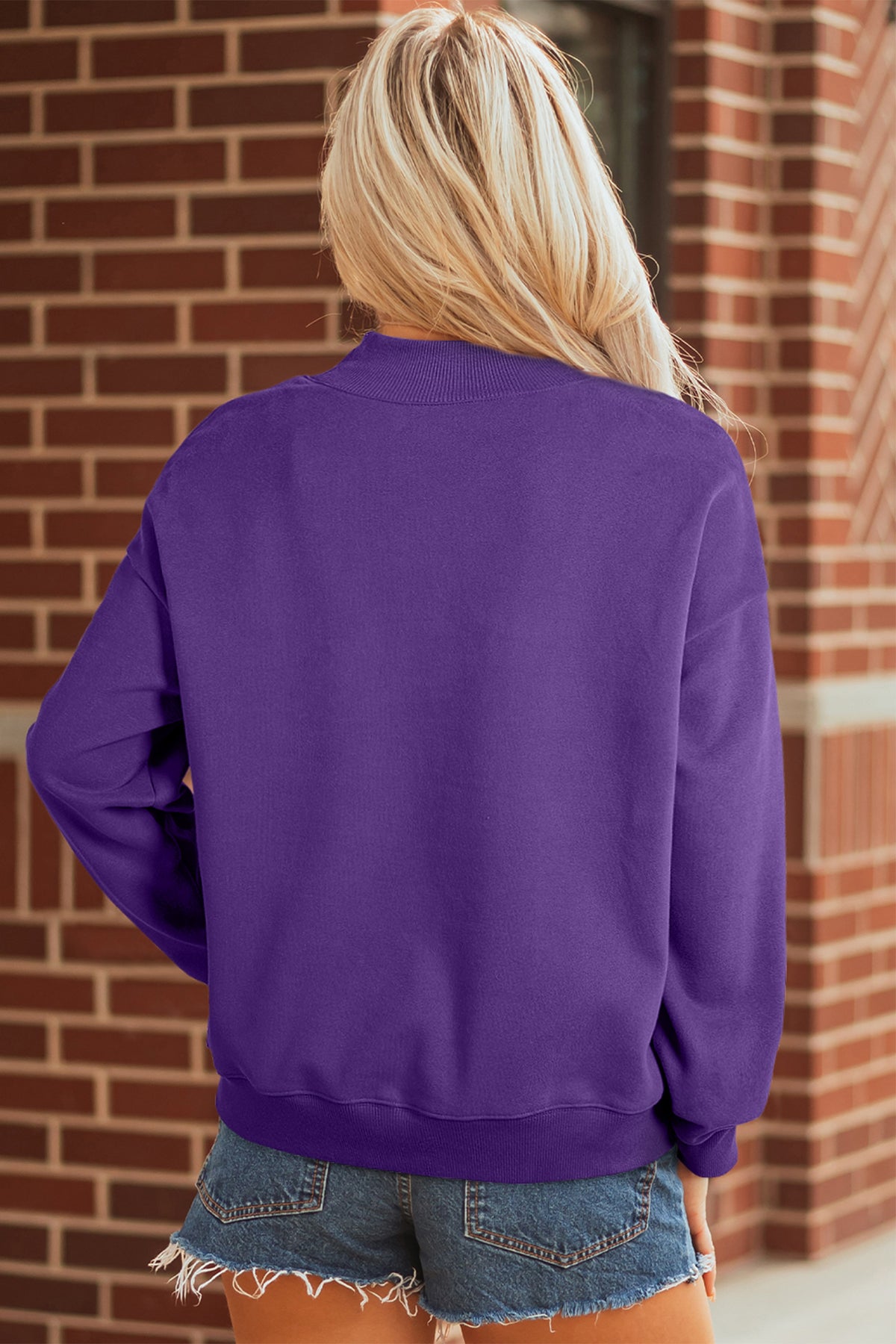Sweat oversize bleu marine à col montant — style casual chic