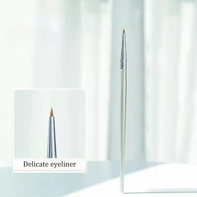 【Brow Contour Makeup Brushes Eyebrow Eyeliner Brush Professional Super Thin Angled Liner Eye Brush Make Up Tools】