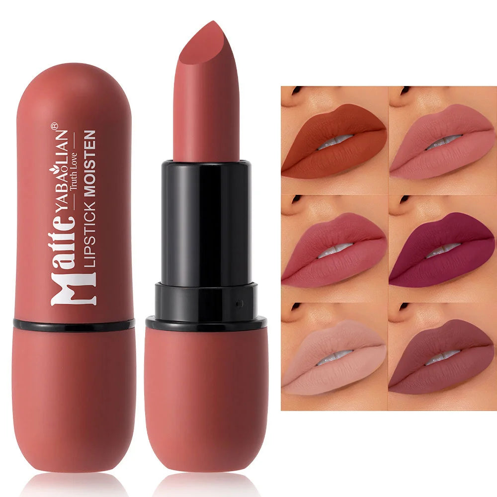 Rouge à lèvres mat longue tenue — haute pigmentation veloutée