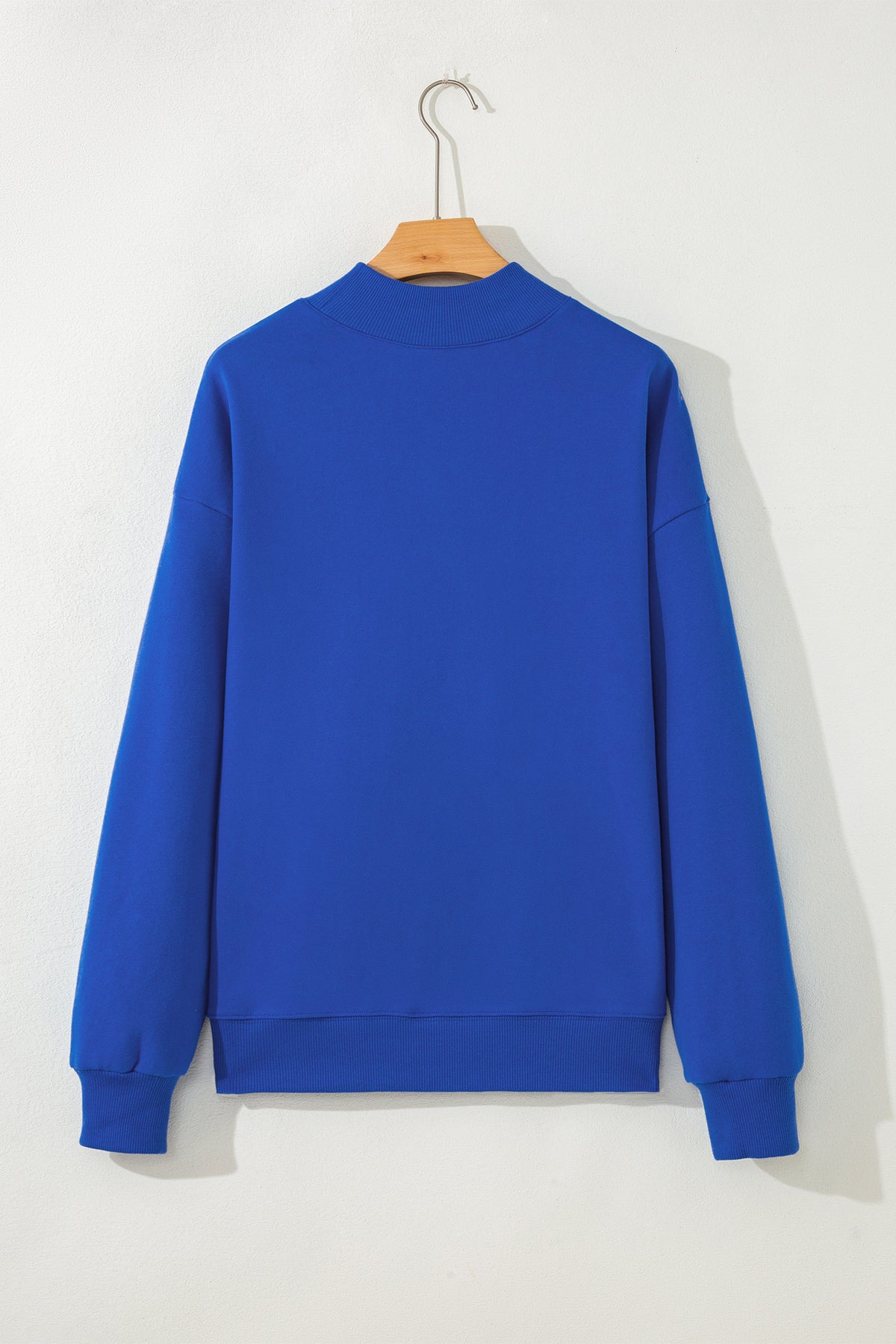 Sweat oversize bleu marine à col montant — style casual chic