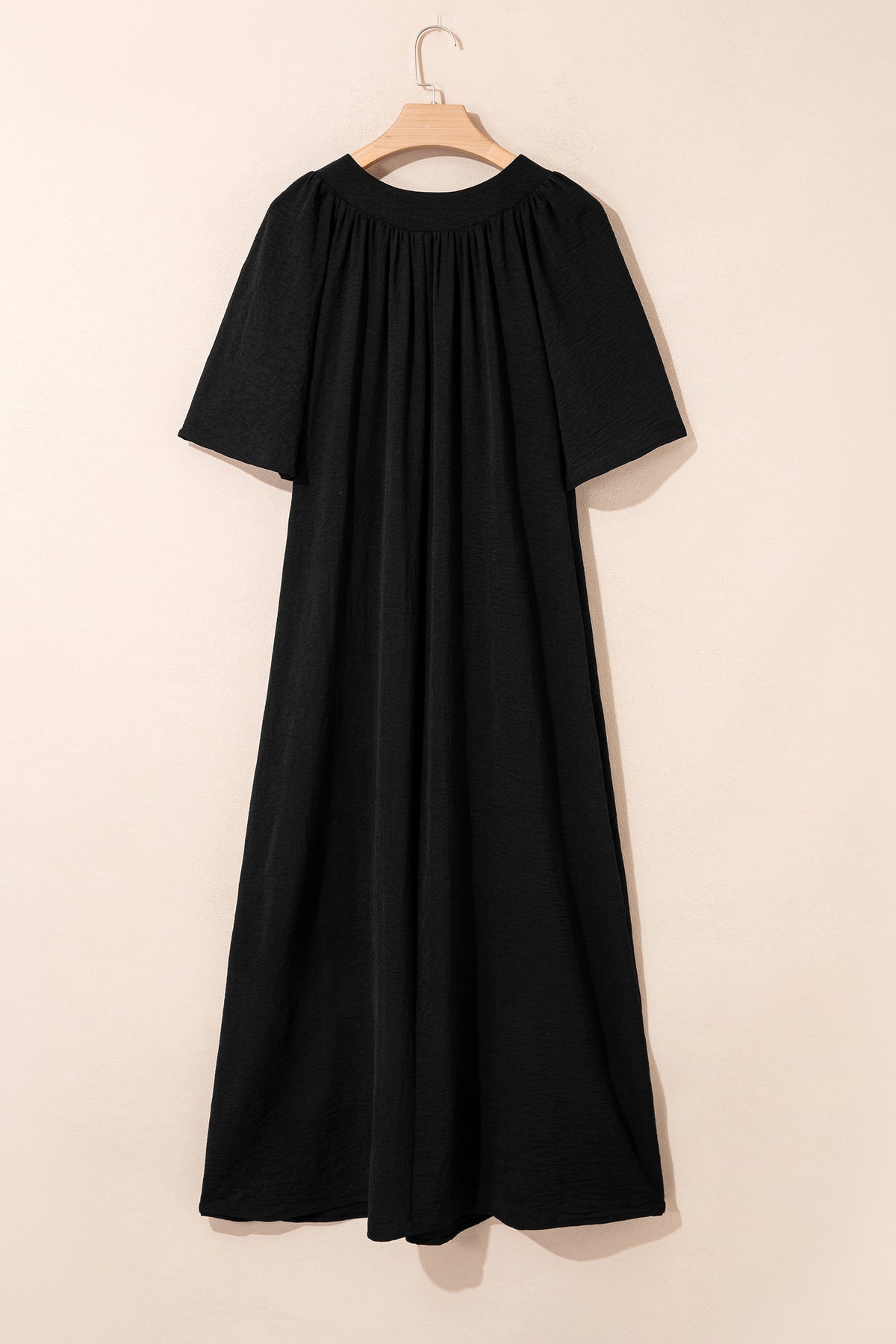 Black Plus Size Solid Color Notched Neck Short Sleeve Loose Dress
