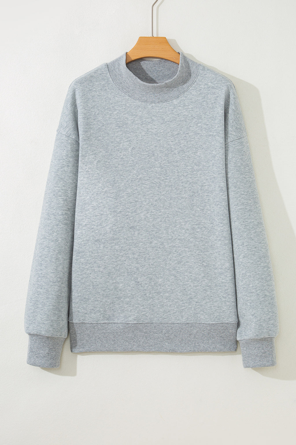 Sweat oversize bleu marine à col montant — style casual chic